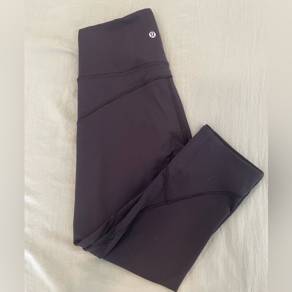 Size 8 crop Lulu Lemon Leggings